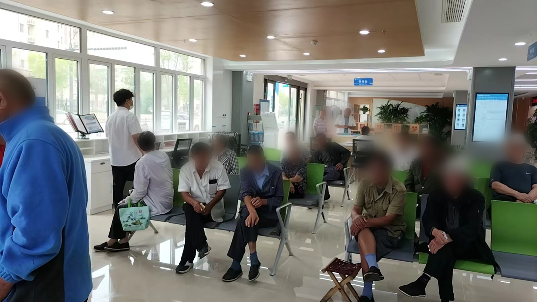 服务群众“零距离”,高新区残联联合我院为精神残疾人免费发放药品