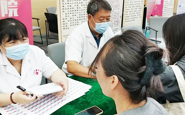 我院参加“健康是好市”浪潮智慧医疗健康市集活动